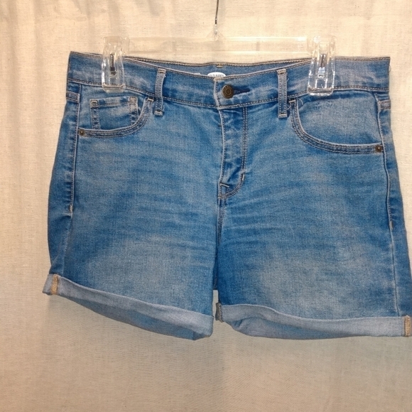 Women's Old Navy Fitted Shorts,sz 8, Blue, Cuff Hem pre - Picture 1 of 4